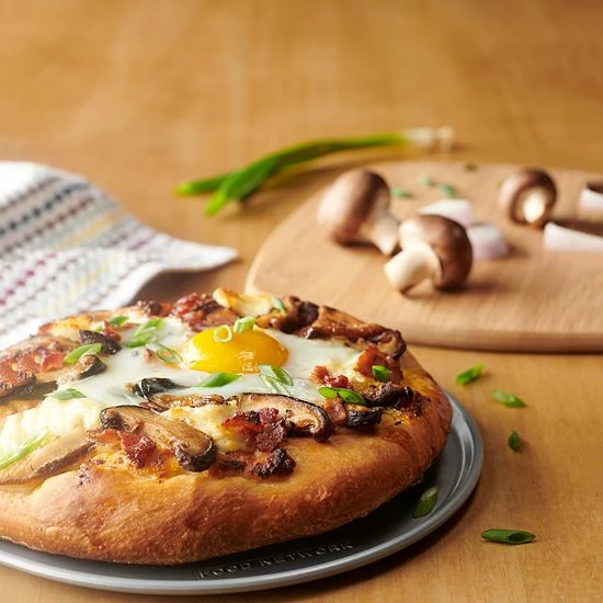 Food Network™ Pizza Pan & Crisper 7 Food Network™ Pizza Pan & Crisper - Image 5